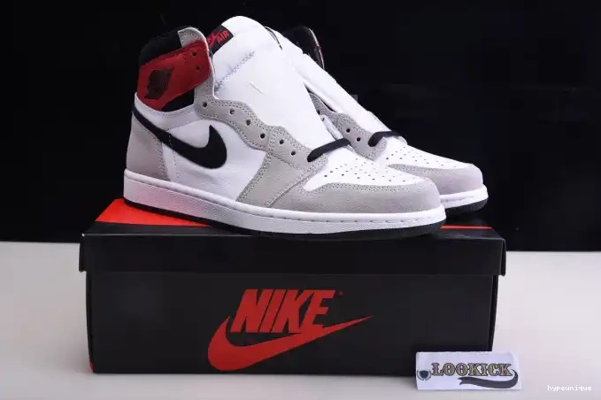 HYPE Grey OG Light 555088-126 Air 1 High Jordan Smoke 0619
